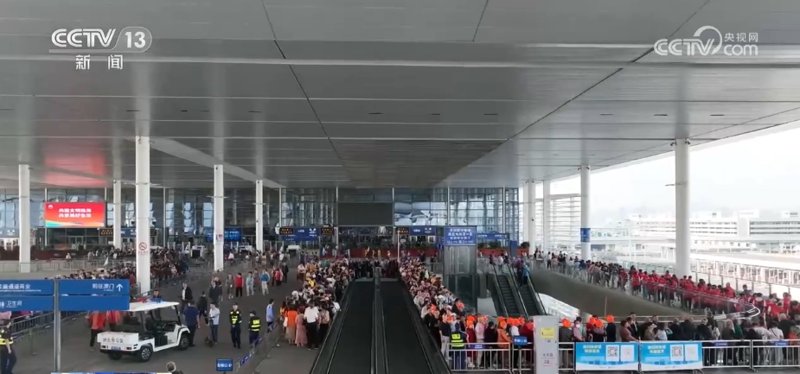 探索城市新风景:大桥观光成为热门活动
